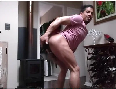Mr. Hankeys Centaur Xxxl Using An Arnes To Keep It Inside For More Than 20 Minutes With Pussy Boy And Rose Bud