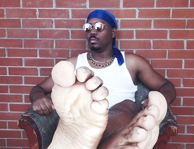 Moving Smooth Male Soles (2026)