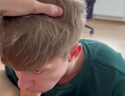 I Brought Home a Friend with a Big Cock and Seduced Him for a Cum in My Mouth
