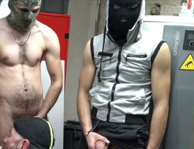 Gay Sucking Big Dicks in Gang Bang