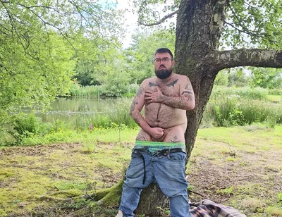 Does a Bear Cum in the Woods?