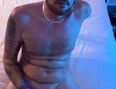 Tattooed Cub Wanking in Hotel Room