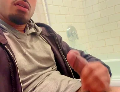 Gooning on the Toilet