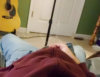 One Camera Angle of Me Pissing All Over Myself Then Jerking off