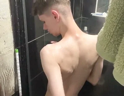 Skinny Twink Taking a Shower and Showing His Full Naked Body