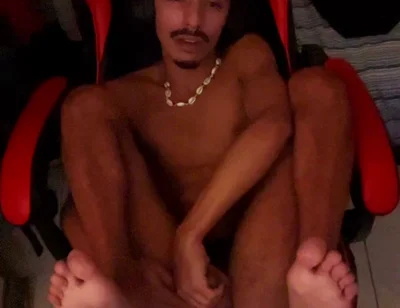 Positions to Fuck Me in the Gamer Chair, Feet and Bate