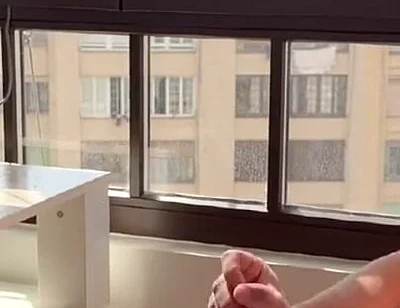 Hung Italian Wakes up Hard and Cums Big