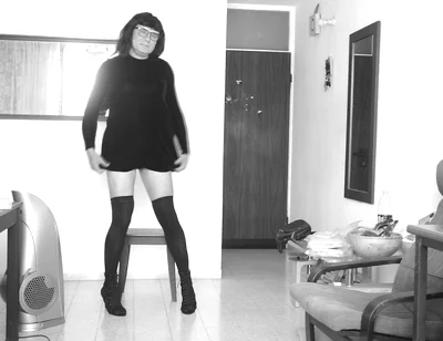 Crossdresser Short Dress Show