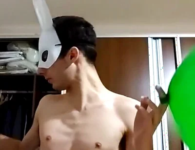 Bunny Looner Blowing up Big Balloons While Jerking off on Stream