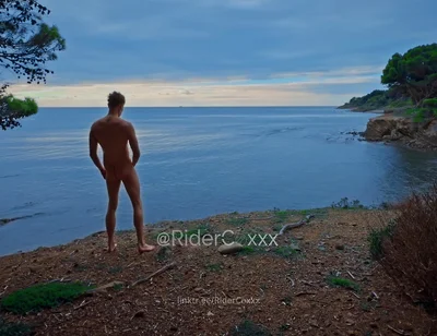Ridercoxxx, Hiking Naked Along The Coast, Showing Off And Cumming