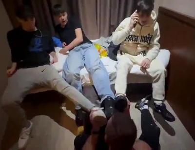 German smoking sneaker master party