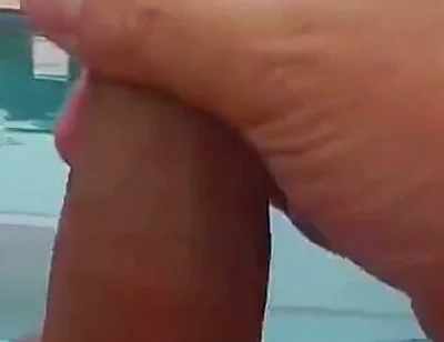 jerking under palm trees in Mallorca