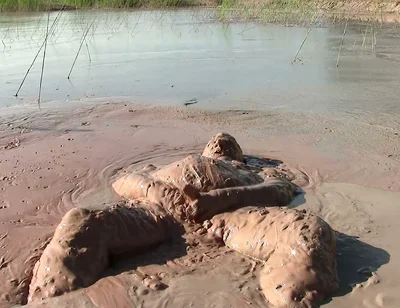 Splish Splosh - What a Mud-jump!