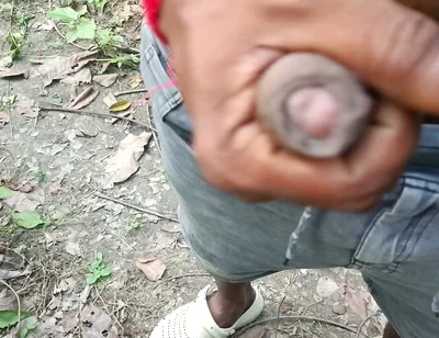 Mature Man Quick Response in Tha Forest.