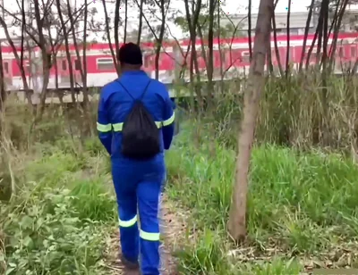 A Worker Passed Through the Park and Received a Blowjob.