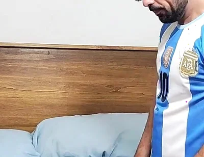 Ass Bubble! We Got off the Field with My Friend and He Was Hot Seeing the Players and Things Got Out of Control