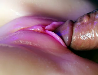 Juicy Pussy Close-up Absorbs a Portion of Sperm From a Big Cock and Slurps!