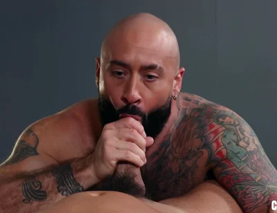 Raw: Sultry Latinos Share A Kiss