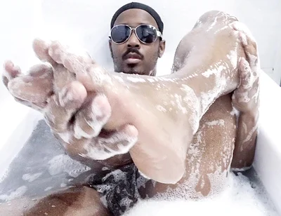 I Wash My Body in the Bath 6 - No Clothes