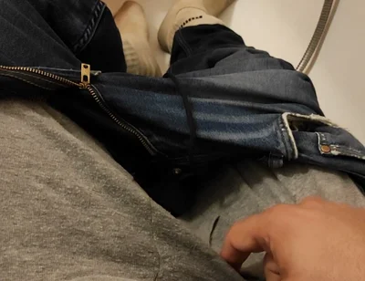 Dirty Pig Hammer on It, Pissing and Socks Toilet