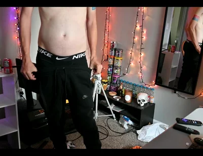 My Bouncy Cock Wants You to Suck It as My Belly Gets Fuller!