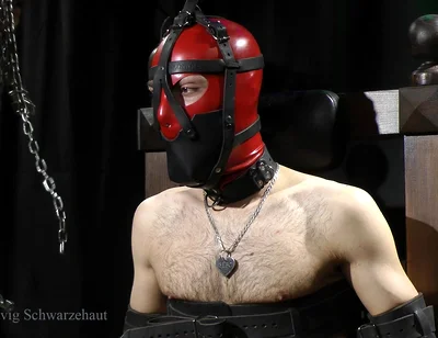 Zeus Gagged Under Mask and Electric to Feet
