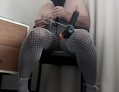 Self-bondage Almost Went Wrong