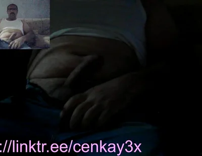 Straight Daddy Cums on Live TV