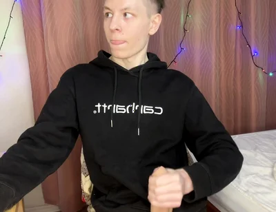 Twink Prostate Tingles During Intense Solo Hand Pump