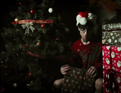 Jerking off Under the Christmas Tree