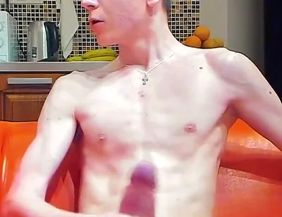 I Watch Porn Again That Makes Me Wet and Cum