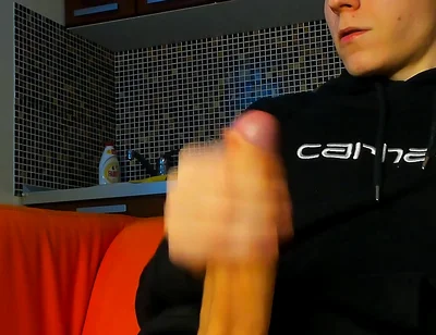 18's Horny Solo Cum Play Adventure